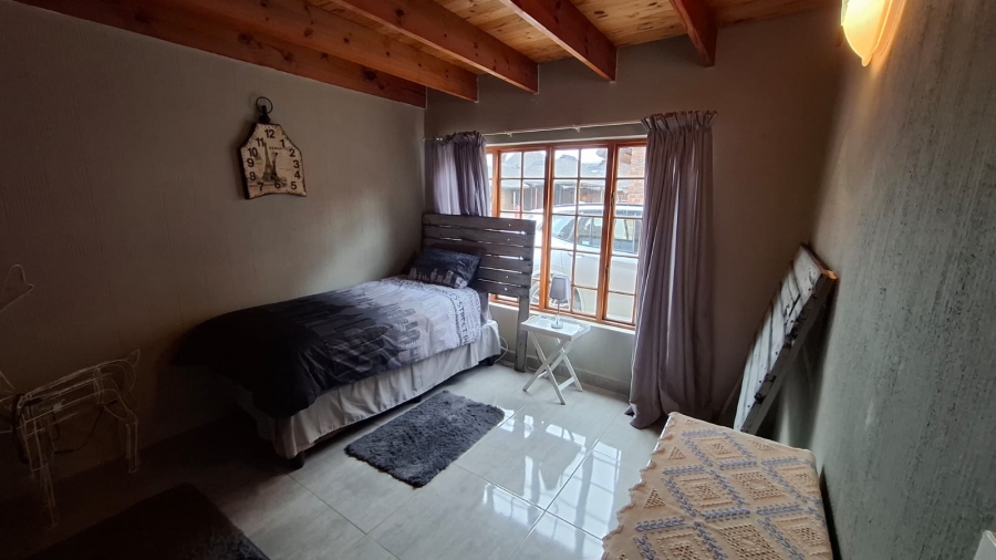 4 Bedroom Property for Sale in Vaal Park North West